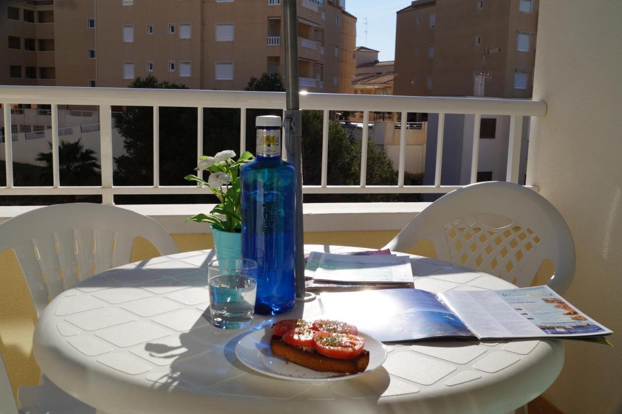Apartment Sunny Harbour ซานตาโปลา ภายนอก รูปภาพ